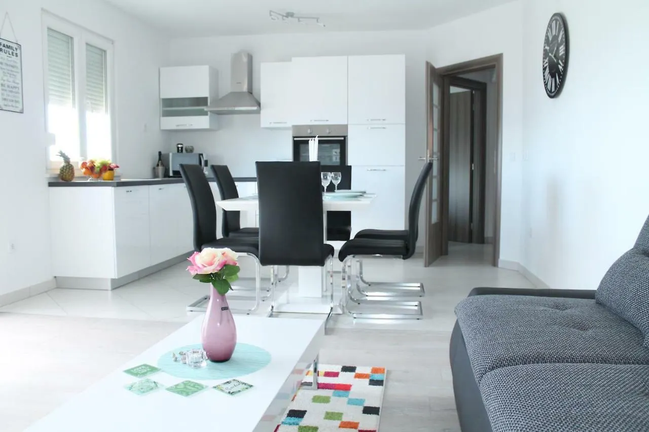 Lana I Natali Apartment Kastela 0*,  Croatia
