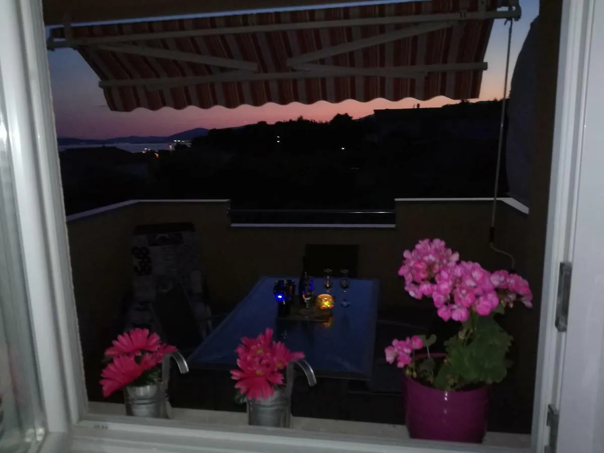 Lana I Natali Apartment Kastela 0*,  Croatia